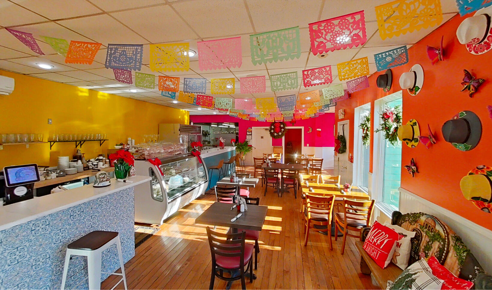 360° Photo • Los Tres Hermanos Taqueria