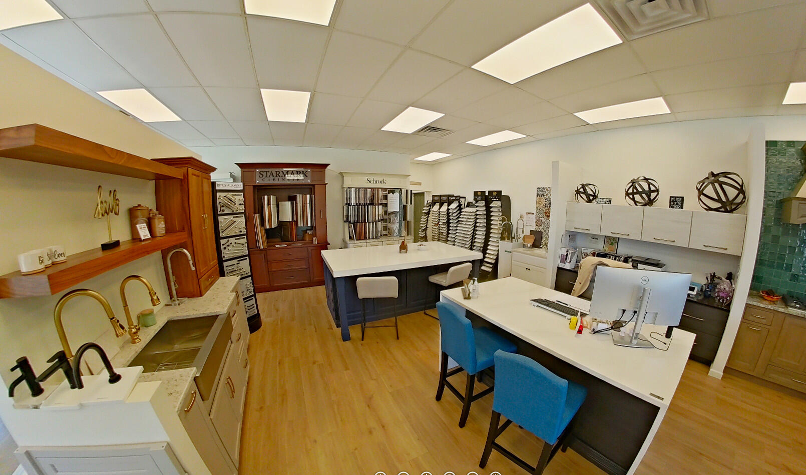 360° Photo • Tania Creative Touch Kitchen & Bath