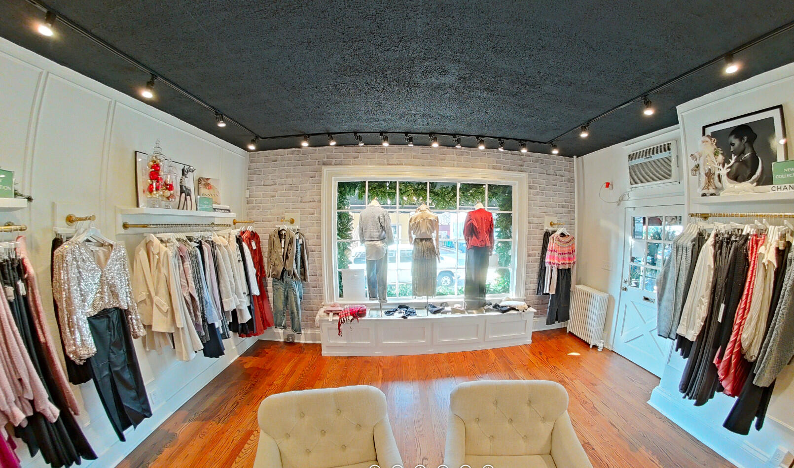 360° Photo • Lady of Leitrim