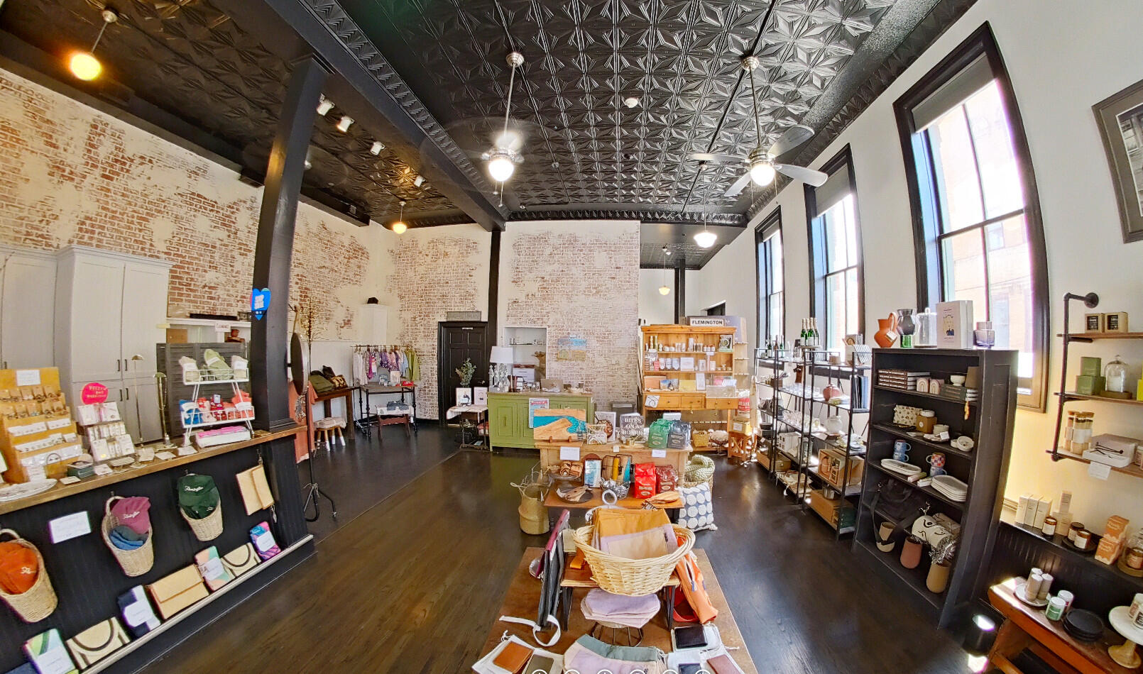 360° Photo • The Corner