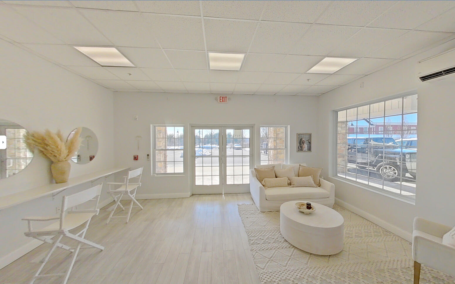 360° Photo • Mary Belford Makeup Artistry